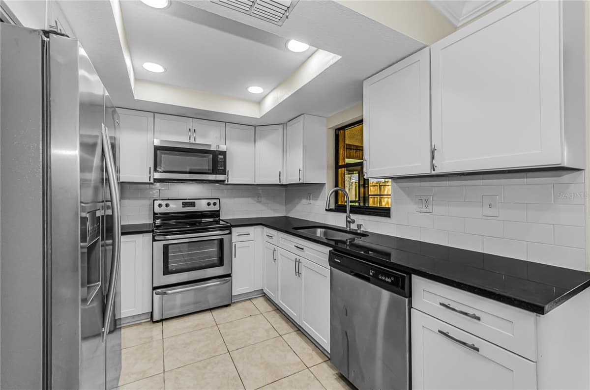 260 ARBOR GLEN DRIVE — photo 11 of 45