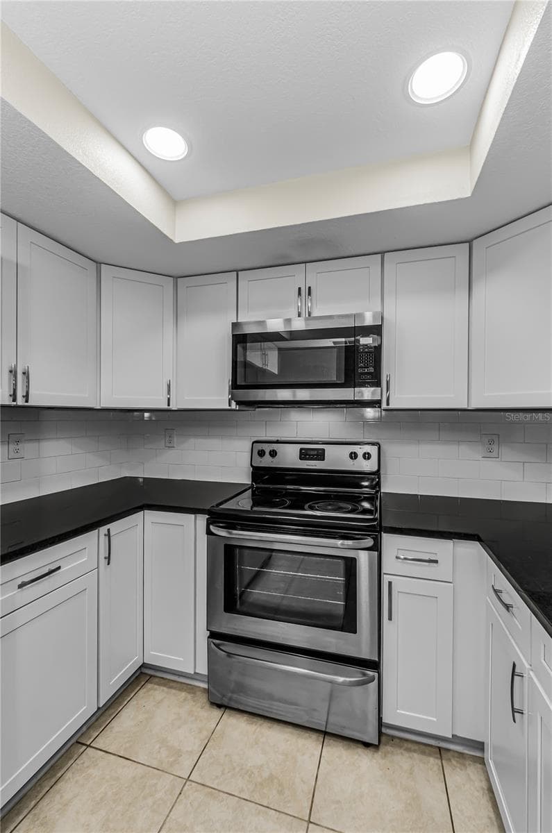 260 ARBOR GLEN DRIVE — photo 12 of 45