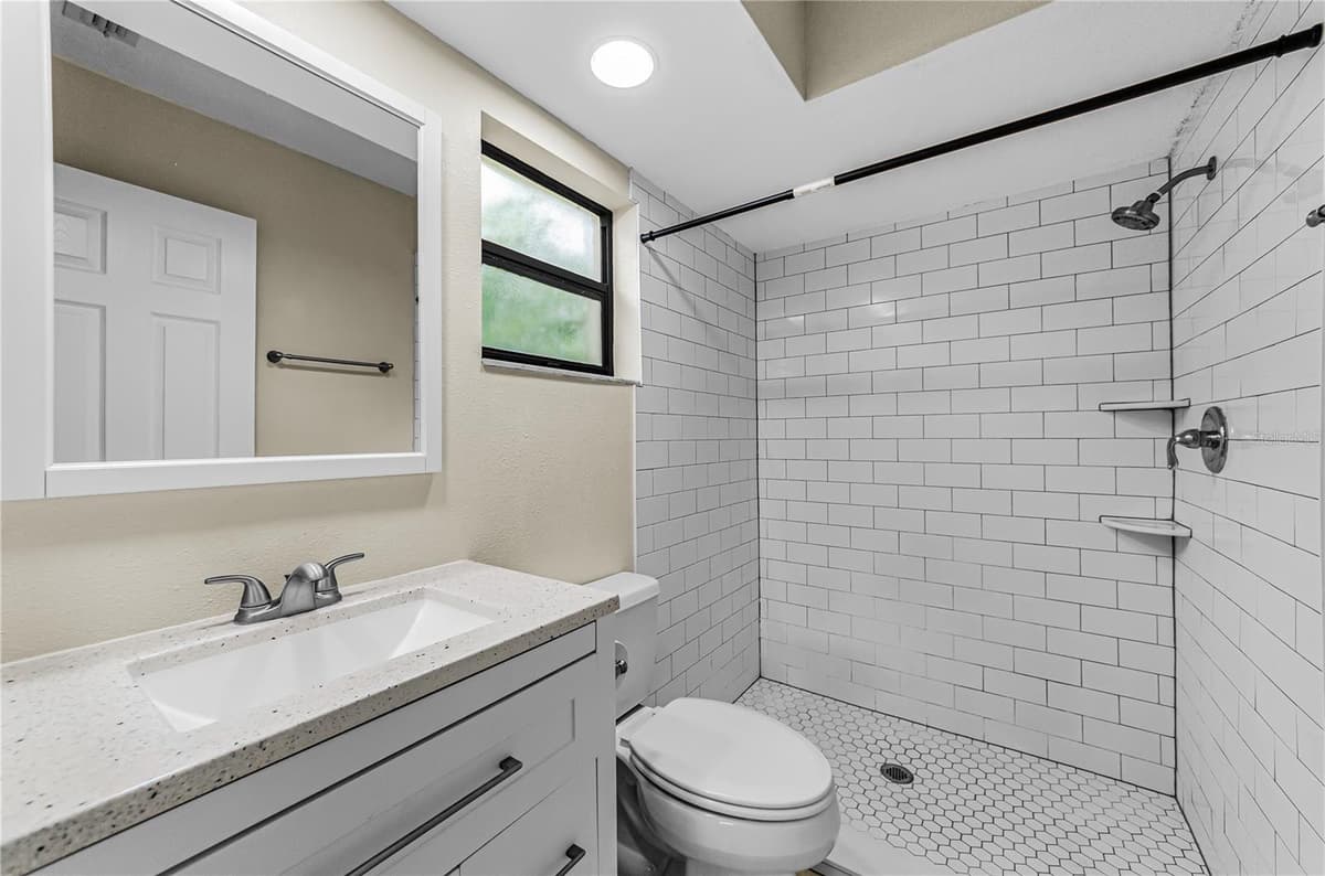 260 ARBOR GLEN DRIVE — photo 19 of 45
