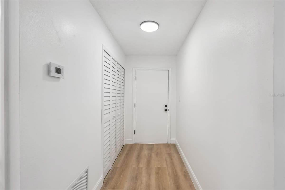 336 TANGERINE STREET — photo 2 of 24