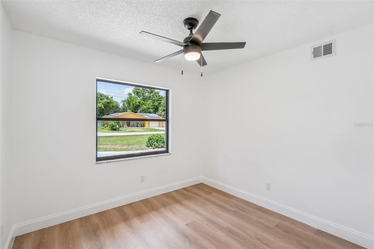 336 TANGERINE STREET — photo 18 of 24