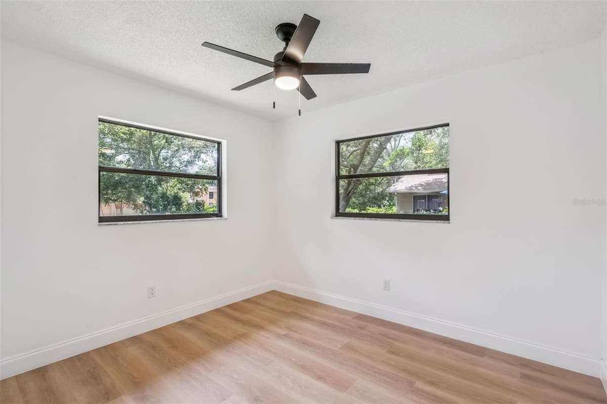 336 TANGERINE STREET — photo 15 of 24