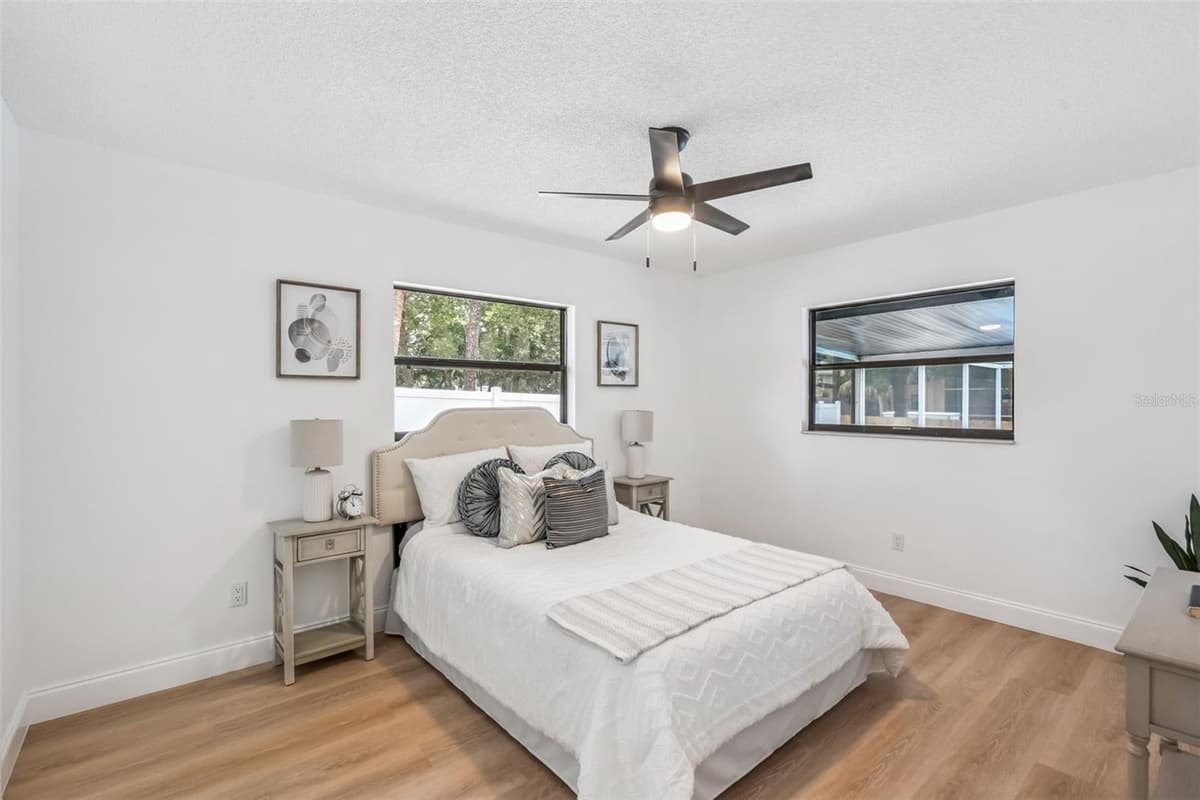 336 TANGERINE STREET — photo 11 of 24