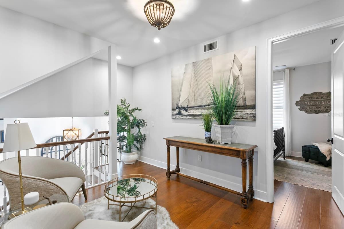 220 HARBOR DRIVE — photo 42 of 93
