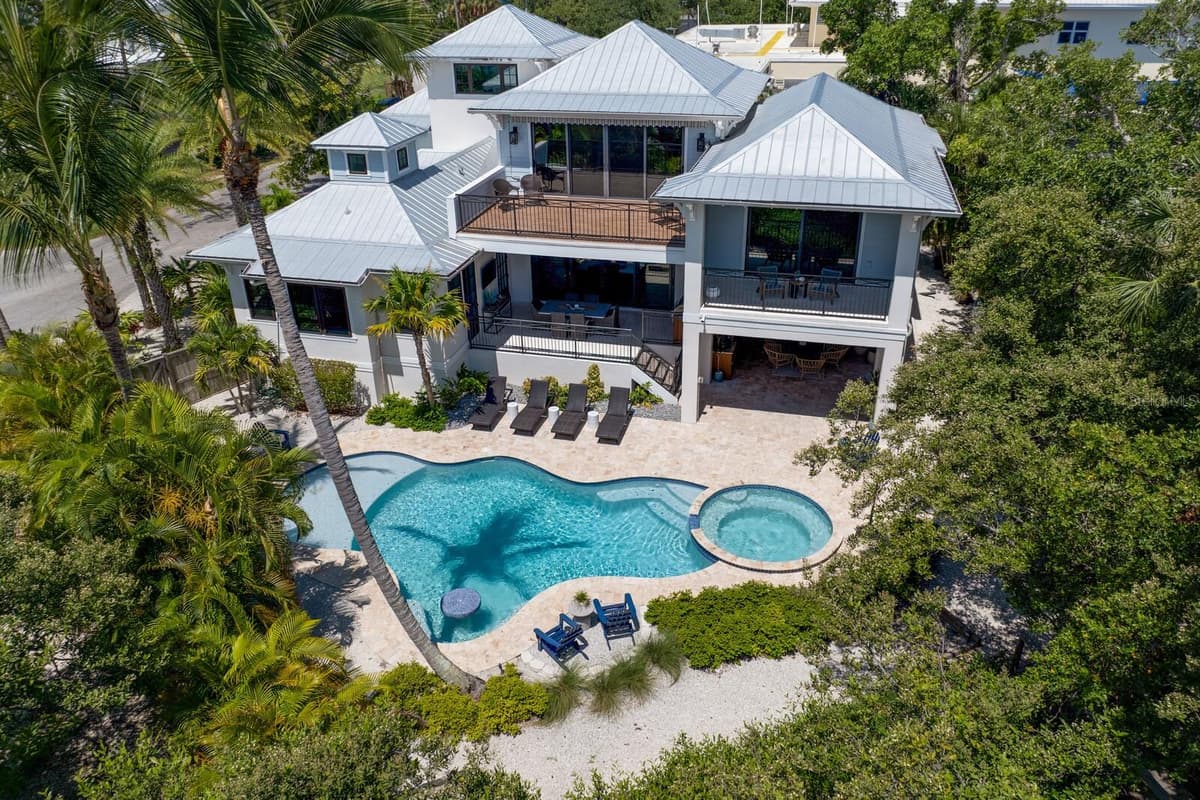 220 HARBOR DRIVE — photo 77 of 93