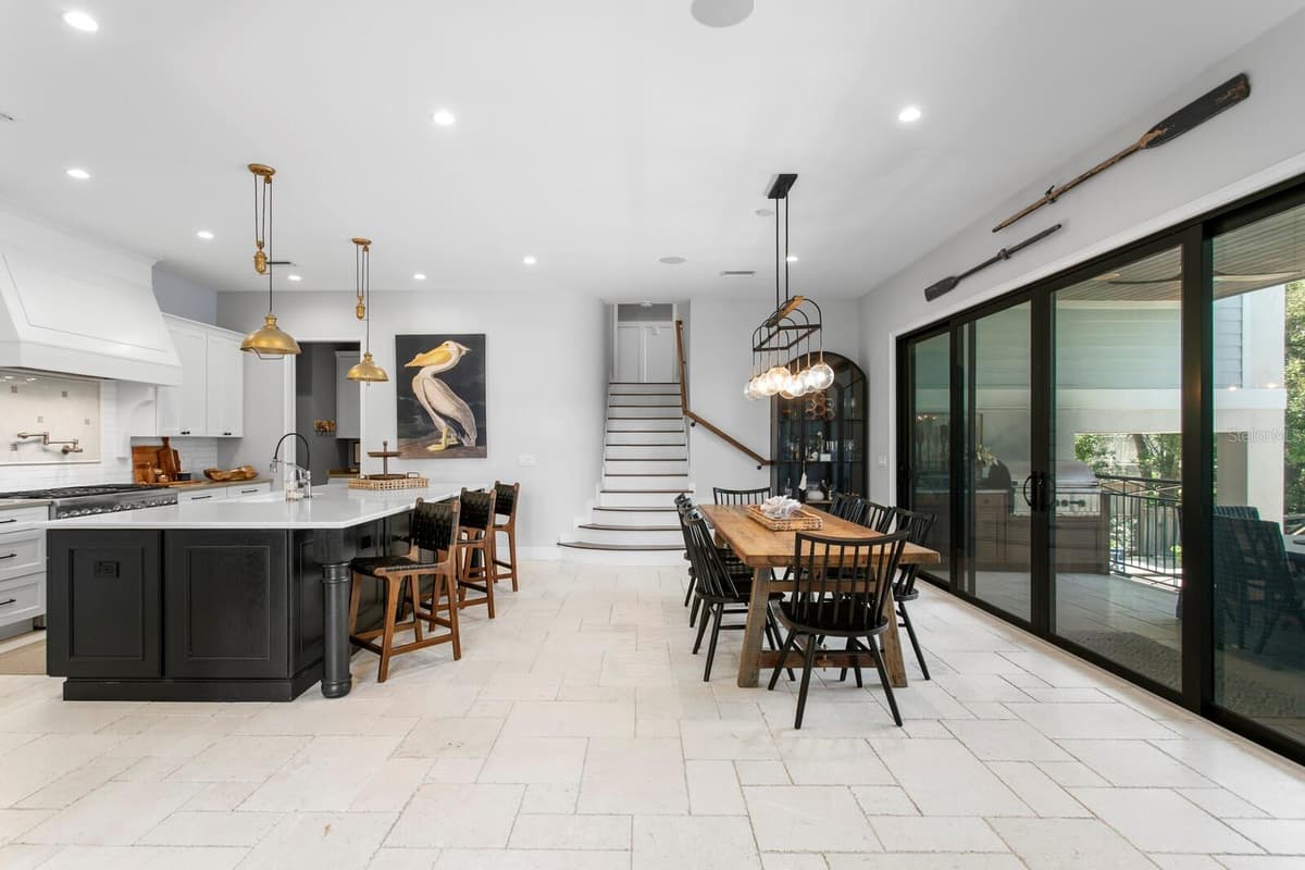 220 HARBOR DRIVE — photo 13 of 93