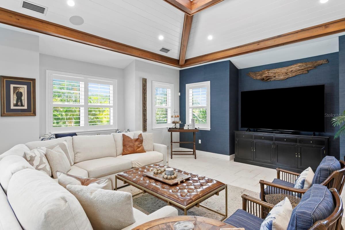 220 HARBOR DRIVE — photo 25 of 93