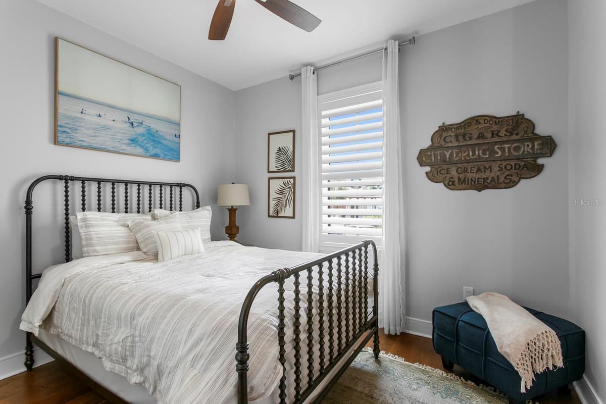 220 HARBOR DRIVE — photo 46 of 93