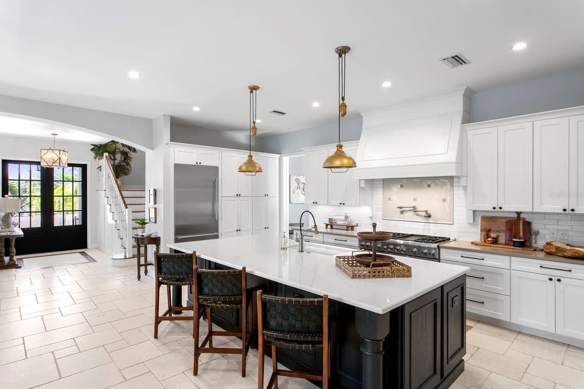 220 HARBOR DRIVE — photo 6 of 93