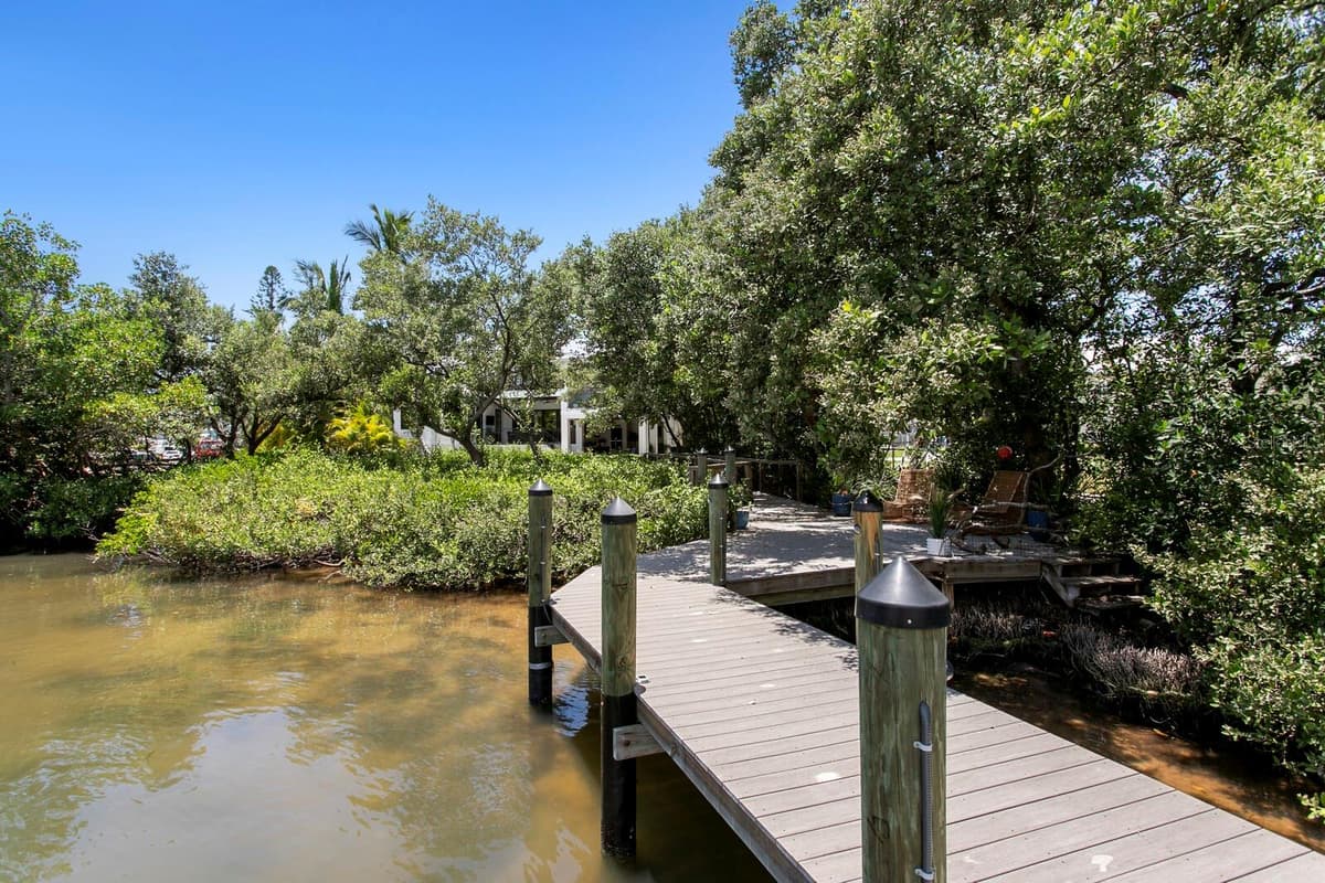 220 HARBOR DRIVE — photo 69 of 93