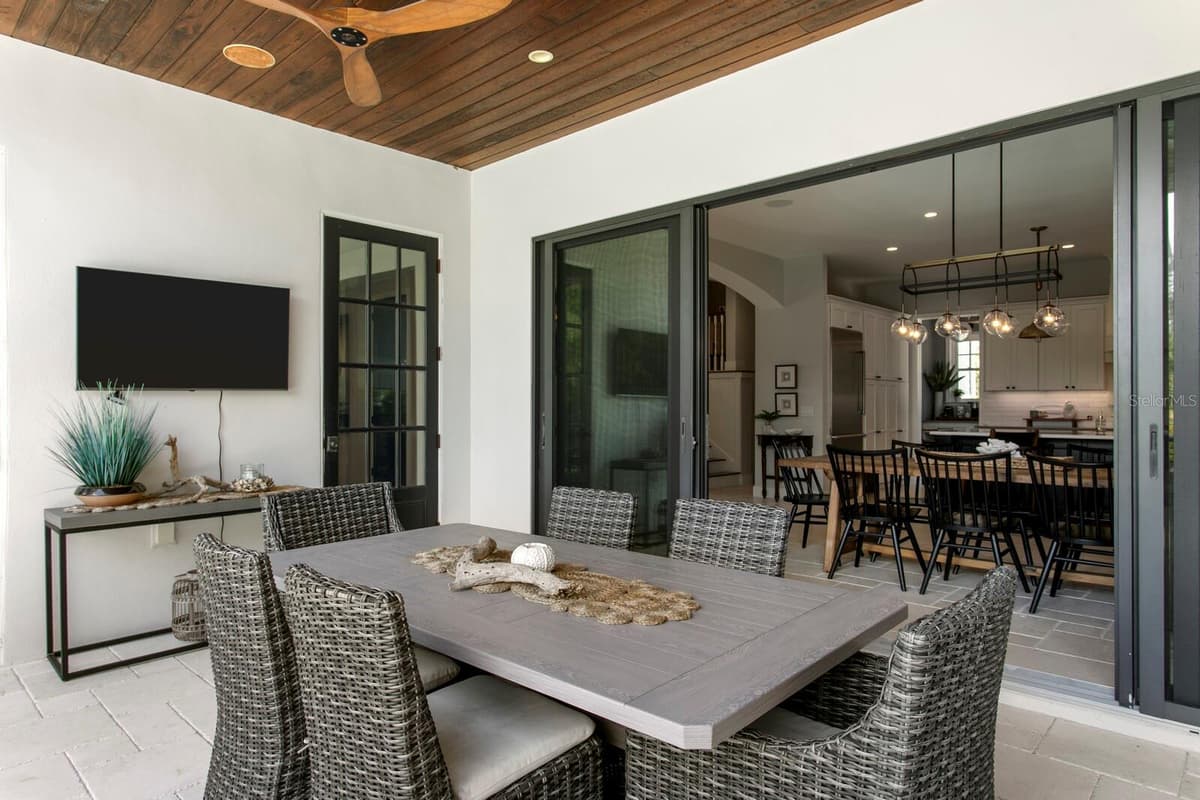 220 HARBOR DRIVE — photo 19 of 93