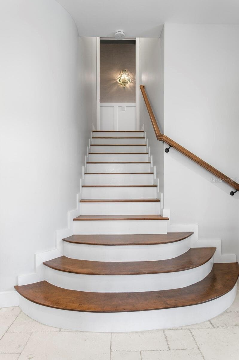 220 HARBOR DRIVE — photo 29 of 93
