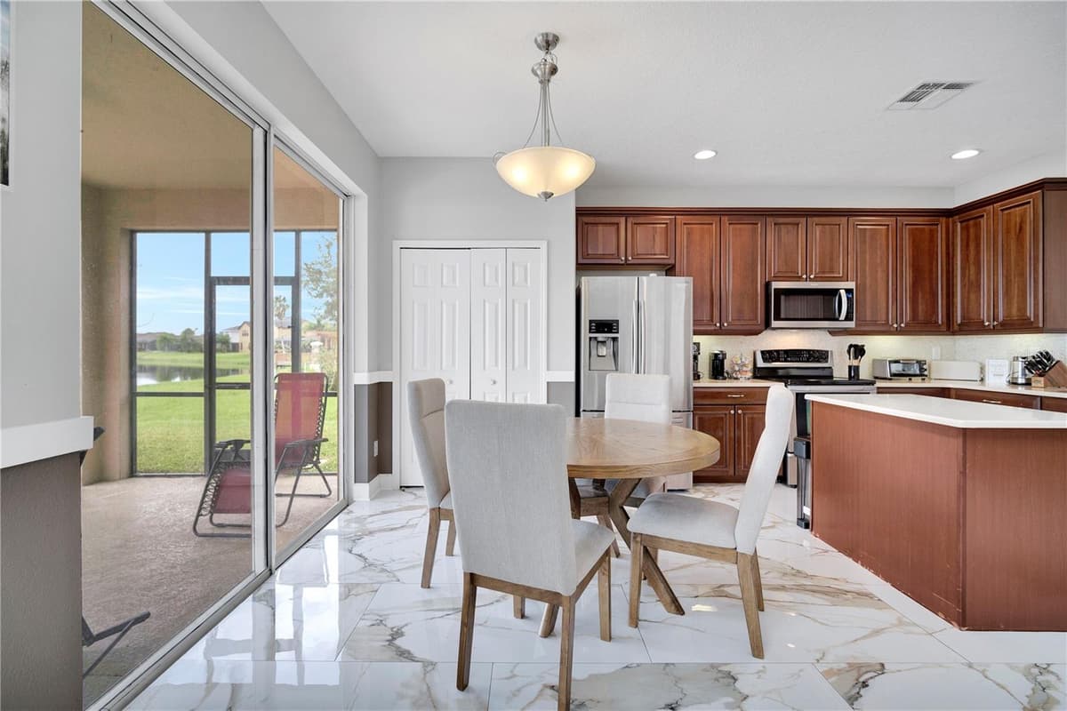 2803 BOATING BOULEVARD — photo 17 of 56