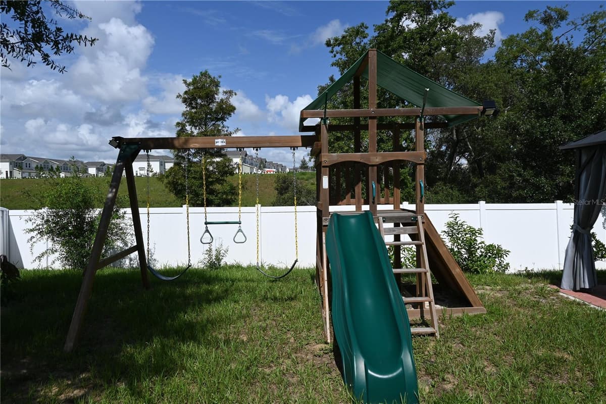 2517 BISCOTTO CIRCLE — photo 44 of 48