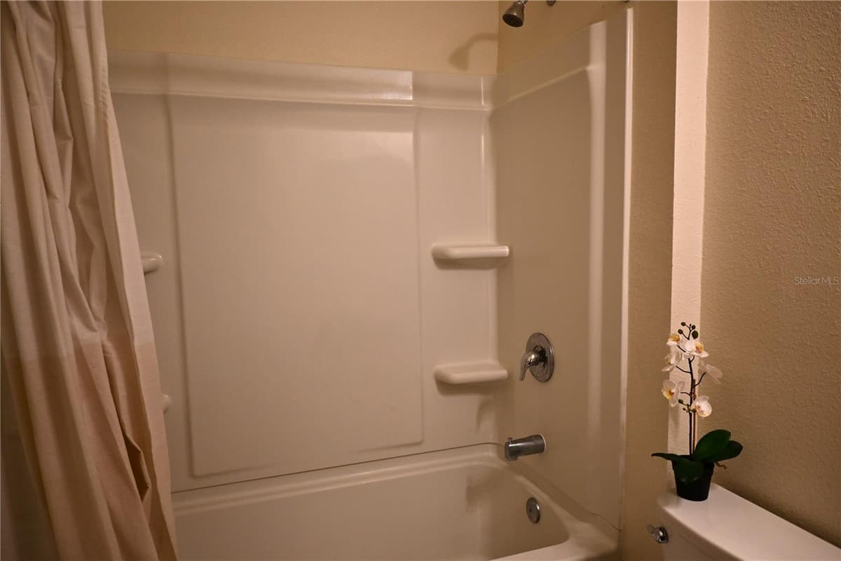 2517 BISCOTTO CIRCLE — photo 12 of 48