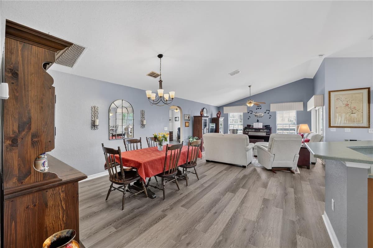11193 173RD PLACE — photo 11 of 48