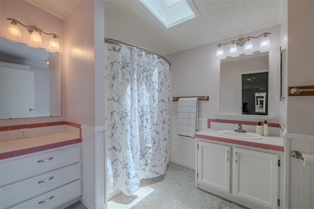 37716 NEWPORT DRIVE — photo 23 of 43