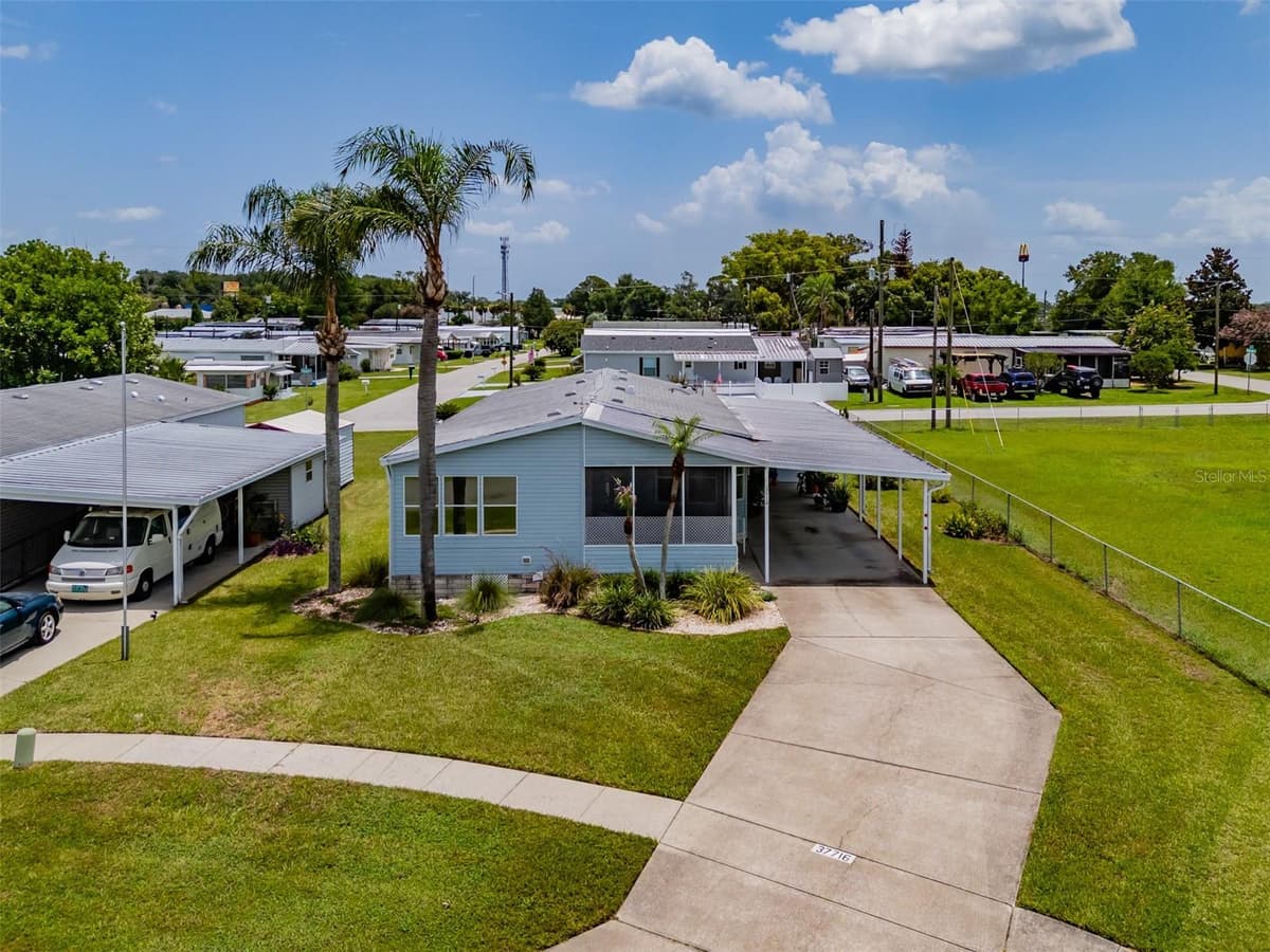 37716 NEWPORT DRIVE — photo 7 of 43