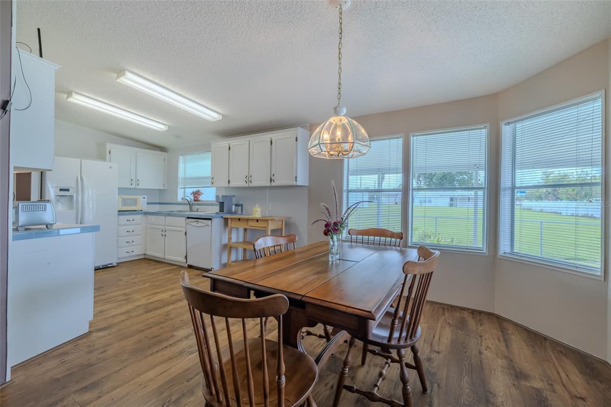 37716 NEWPORT DRIVE — photo 18 of 43