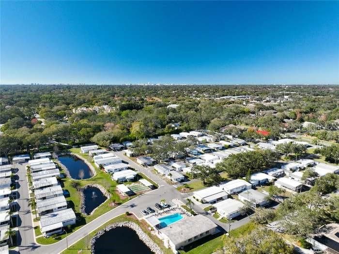 2331 BELLEAIR ROAD — photo 32 of 50
