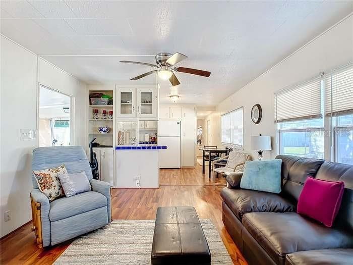 2331 BELLEAIR ROAD — photo 4 of 50