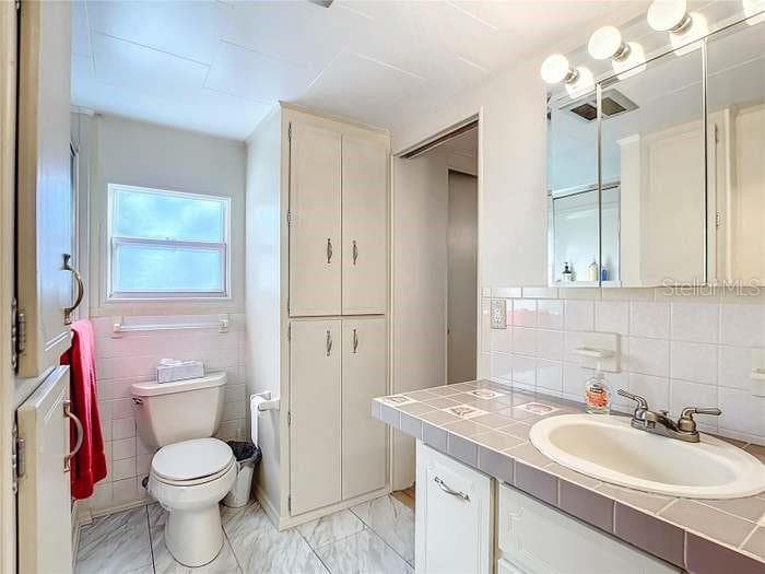 2331 BELLEAIR ROAD — photo 12 of 50