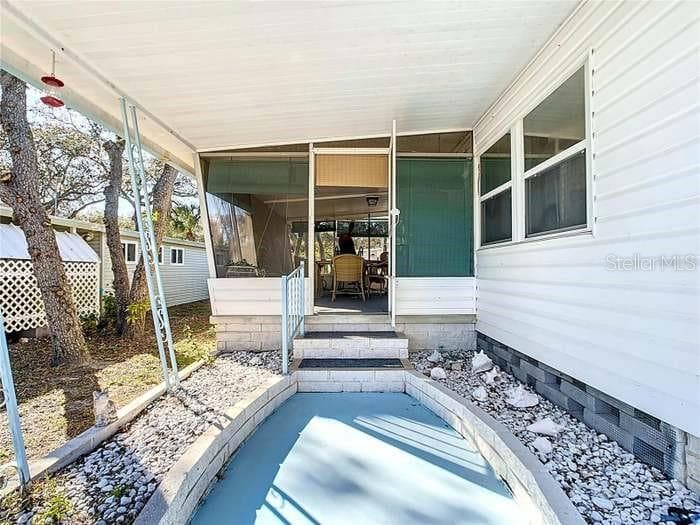 2331 BELLEAIR ROAD — photo 48 of 50