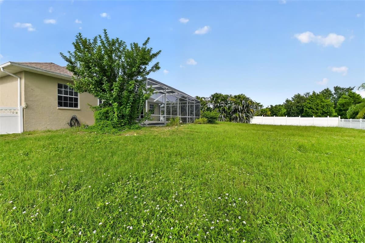 16323 UPPER MANATEE RIVER ROAD — photo 38 of 40