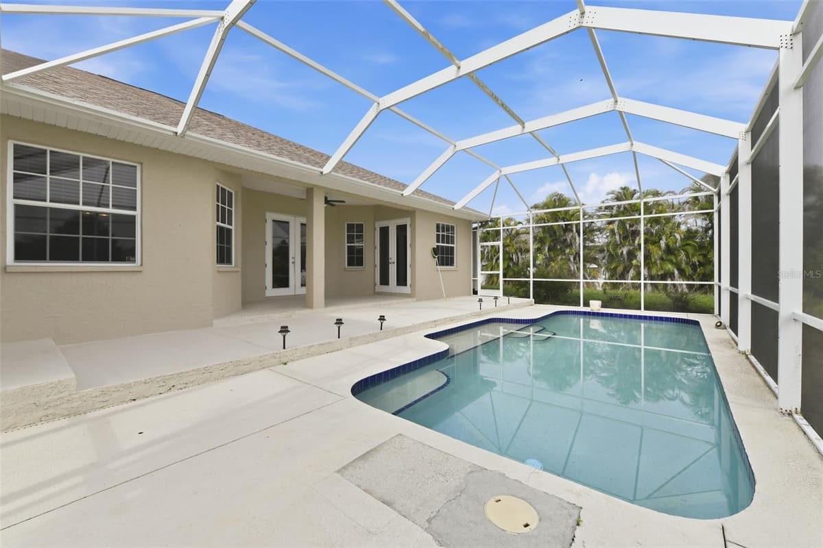 16323 UPPER MANATEE RIVER ROAD — photo 32 of 40