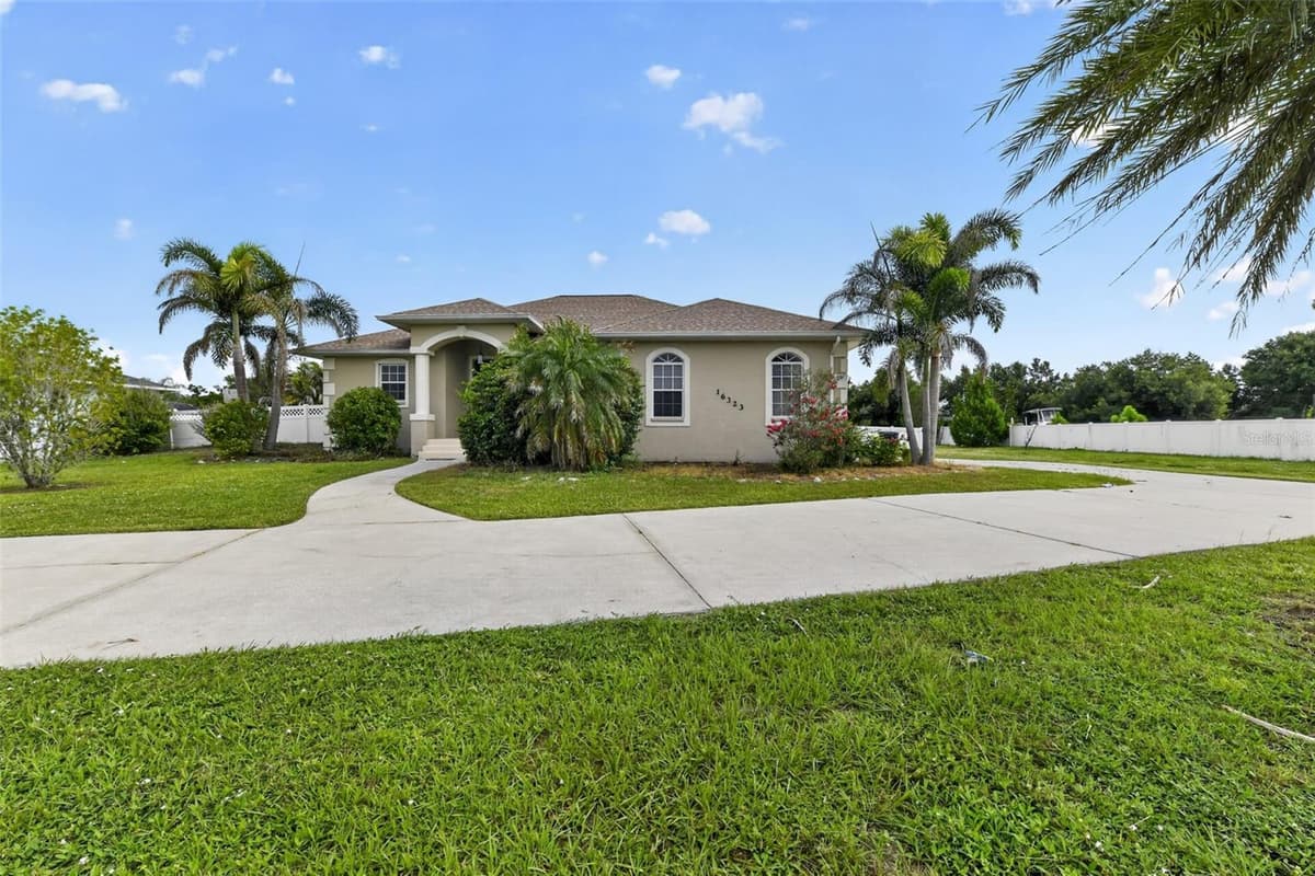 16323 UPPER MANATEE RIVER ROAD — photo 37 of 40