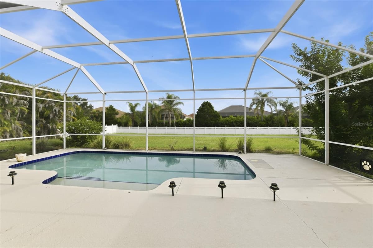 16323 UPPER MANATEE RIVER ROAD — photo 4 of 40