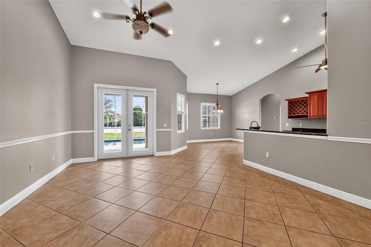 16323 UPPER MANATEE RIVER ROAD — photo 6 of 40