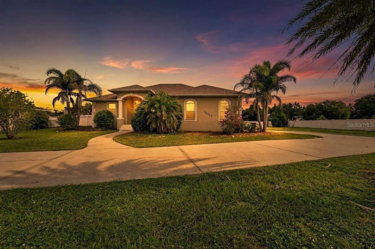 16323 UPPER MANATEE RIVER ROAD — photo 34 of 40
