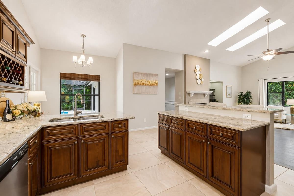 785 CENTERWOOD DRIVE — photo 18 of 49