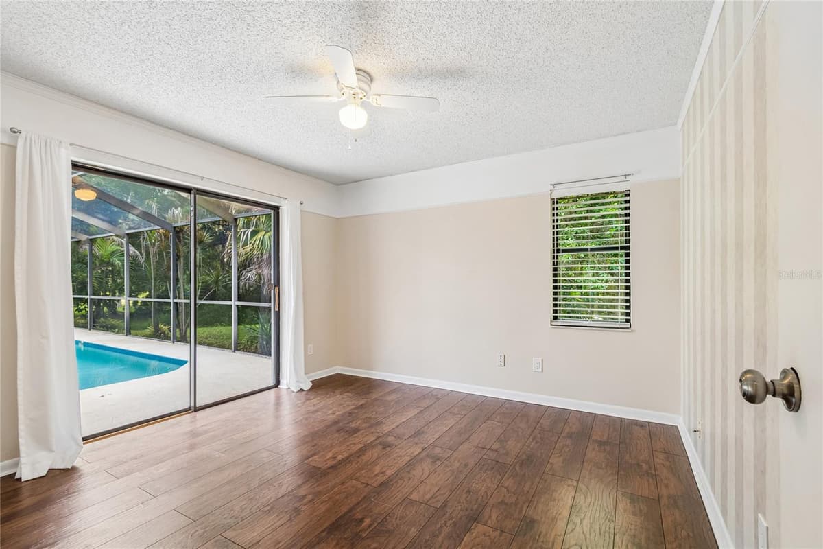785 CENTERWOOD DRIVE — photo 34 of 49