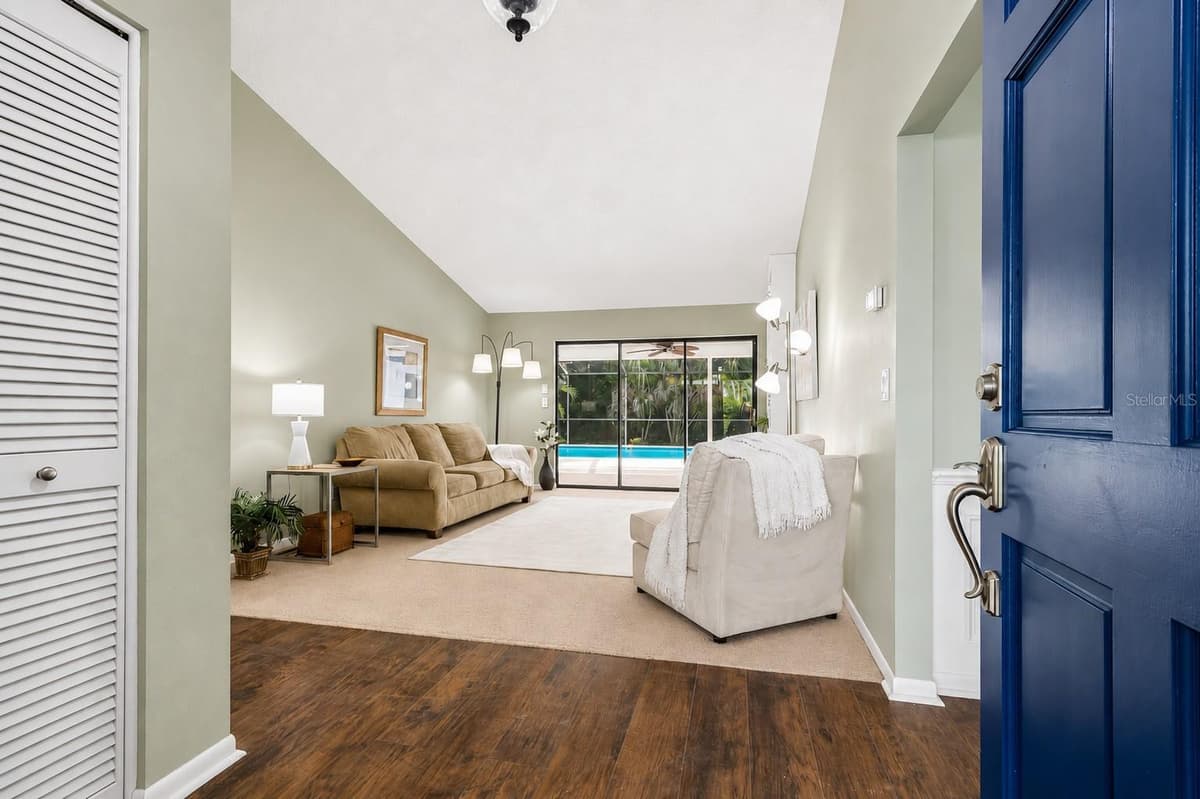 785 CENTERWOOD DRIVE — photo 8 of 49