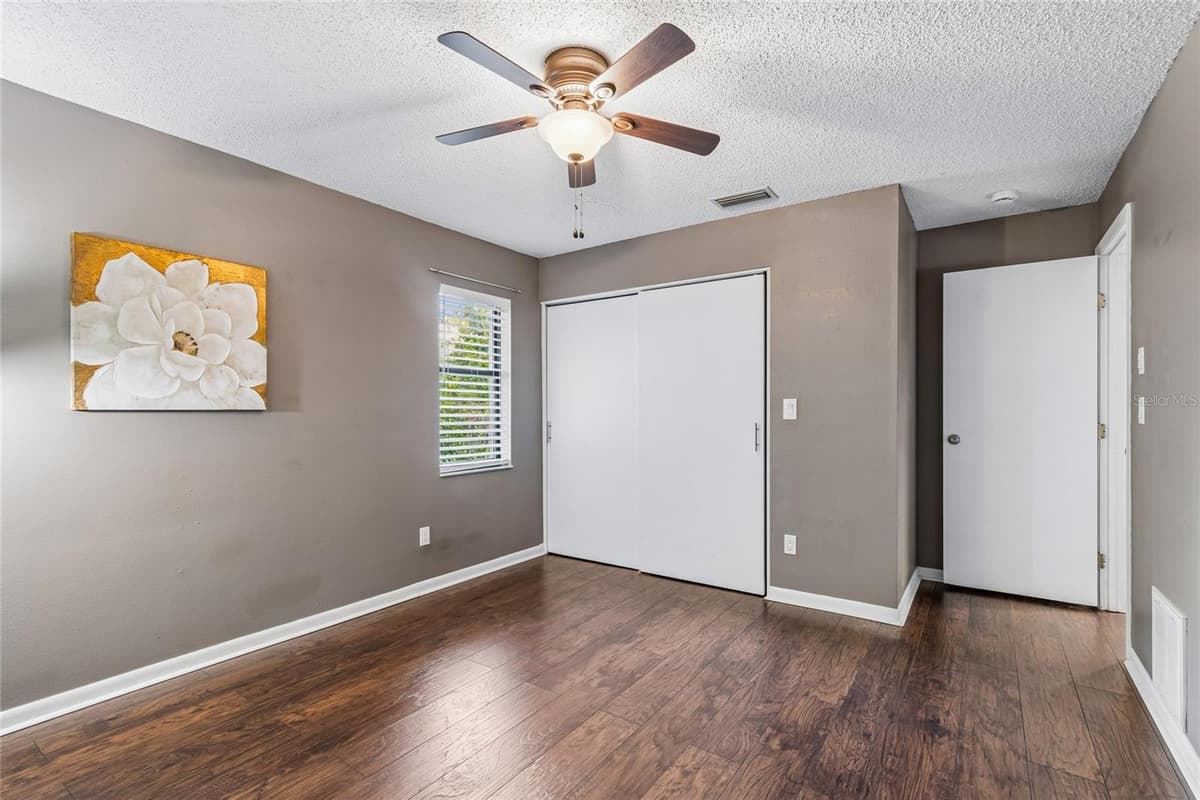 785 CENTERWOOD DRIVE — photo 32 of 49