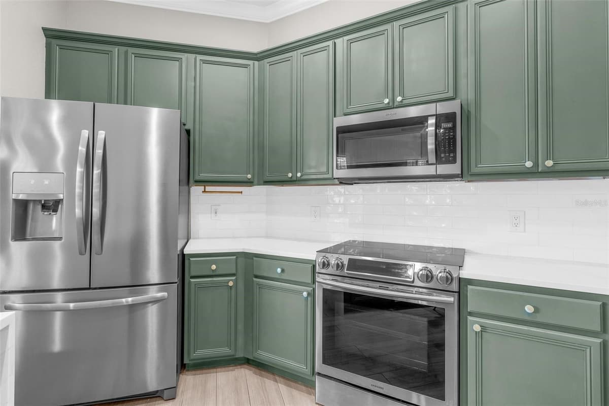 644 CHESTER PINES COURT — photo 12 of 40