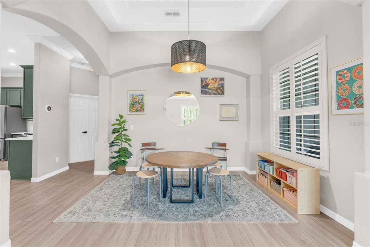644 CHESTER PINES COURT — photo 10 of 40