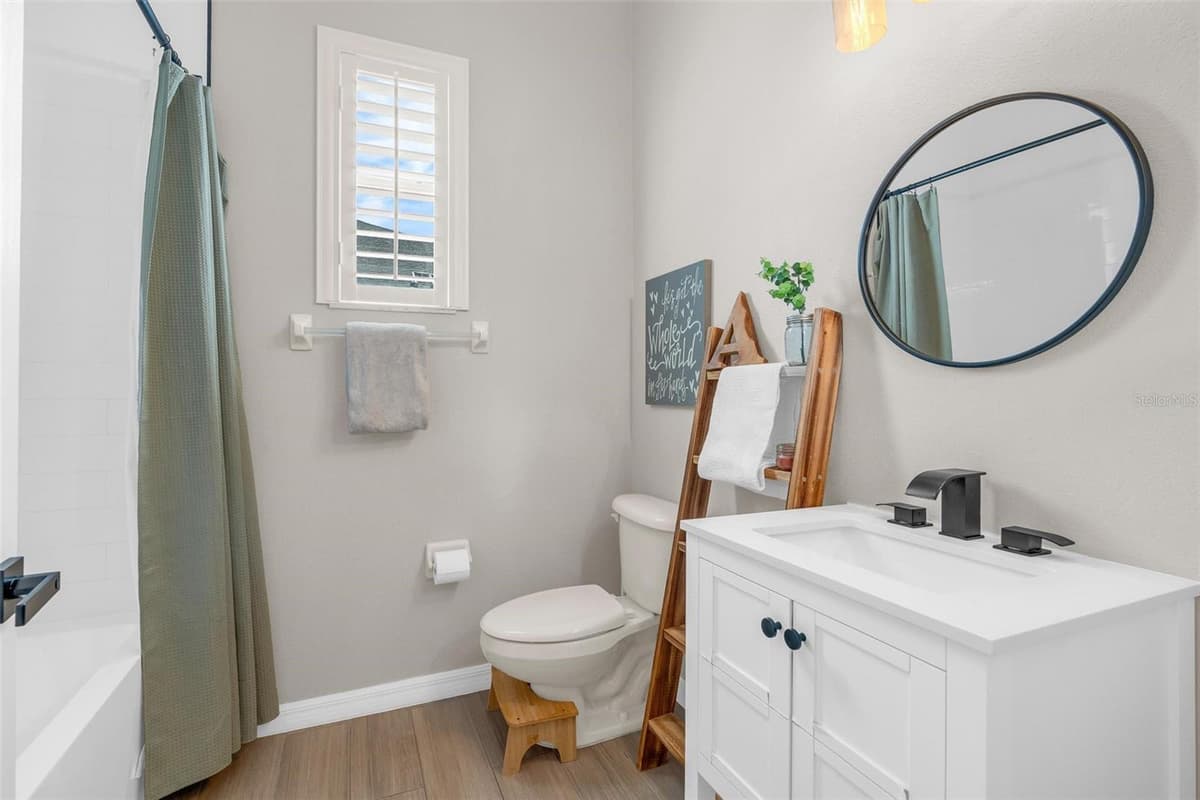 644 CHESTER PINES COURT — photo 26 of 40