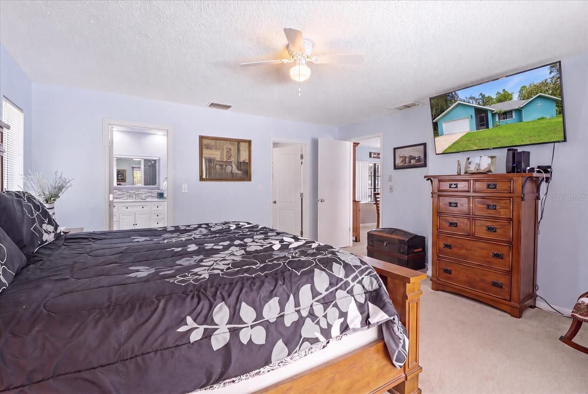 12 ASTERS COURT — photo 17 of 43