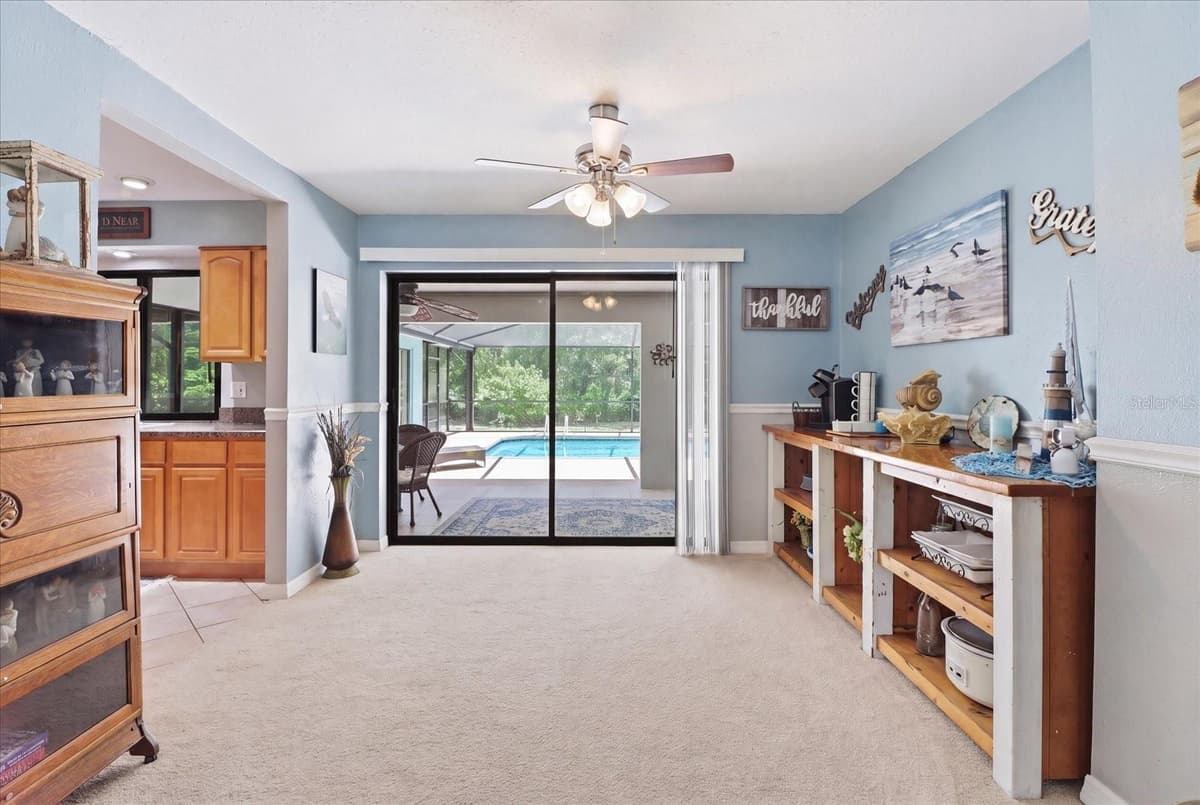 12 ASTERS COURT — photo 9 of 43