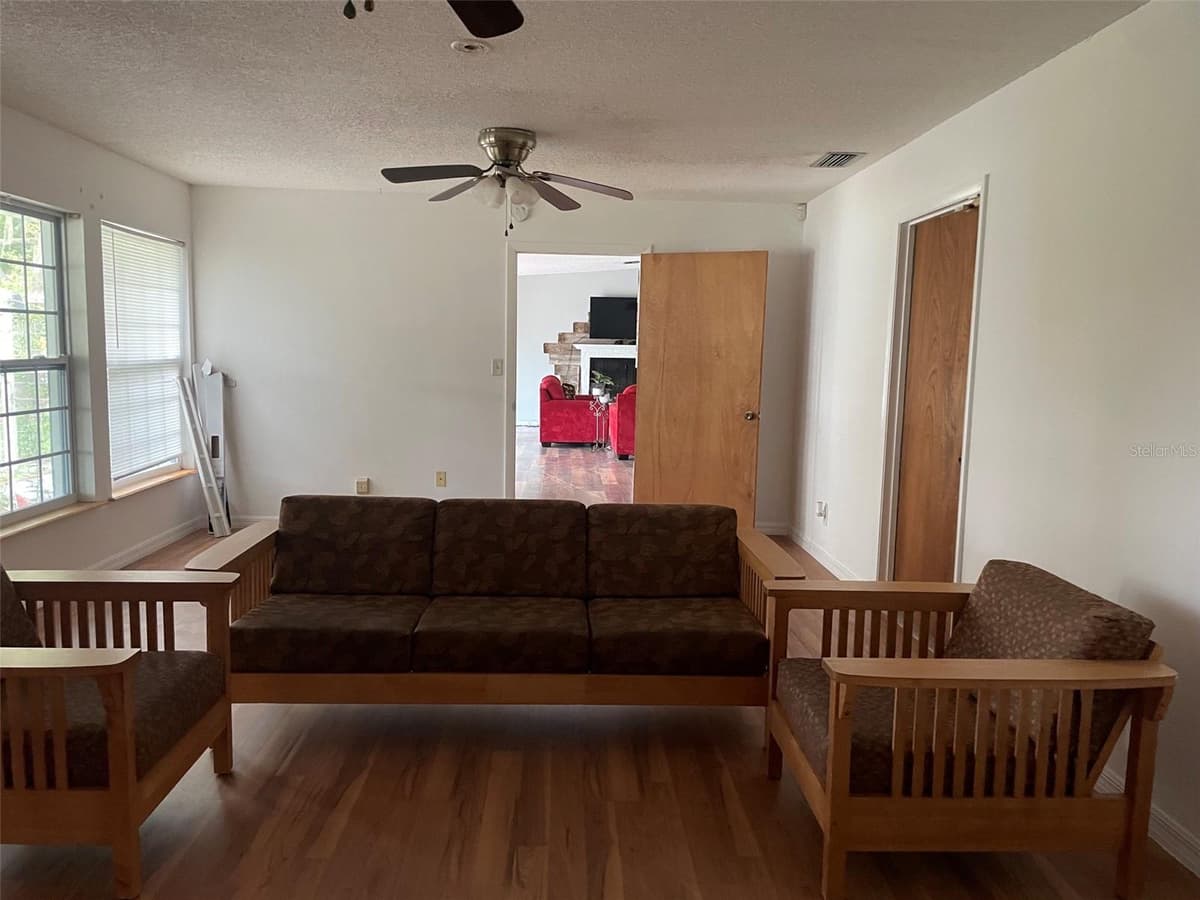 1601 STEPHENS ROAD — photo 9 of 17