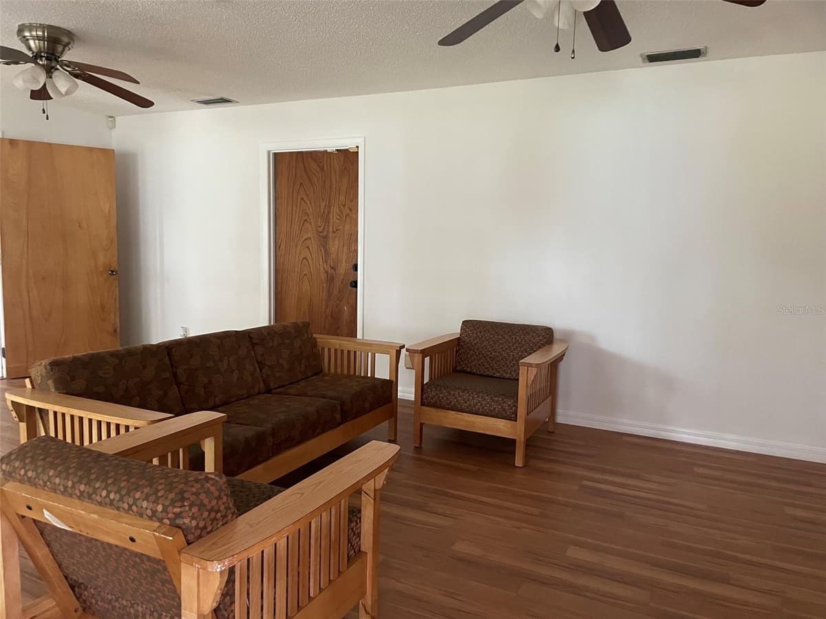 1601 STEPHENS ROAD — photo 10 of 17