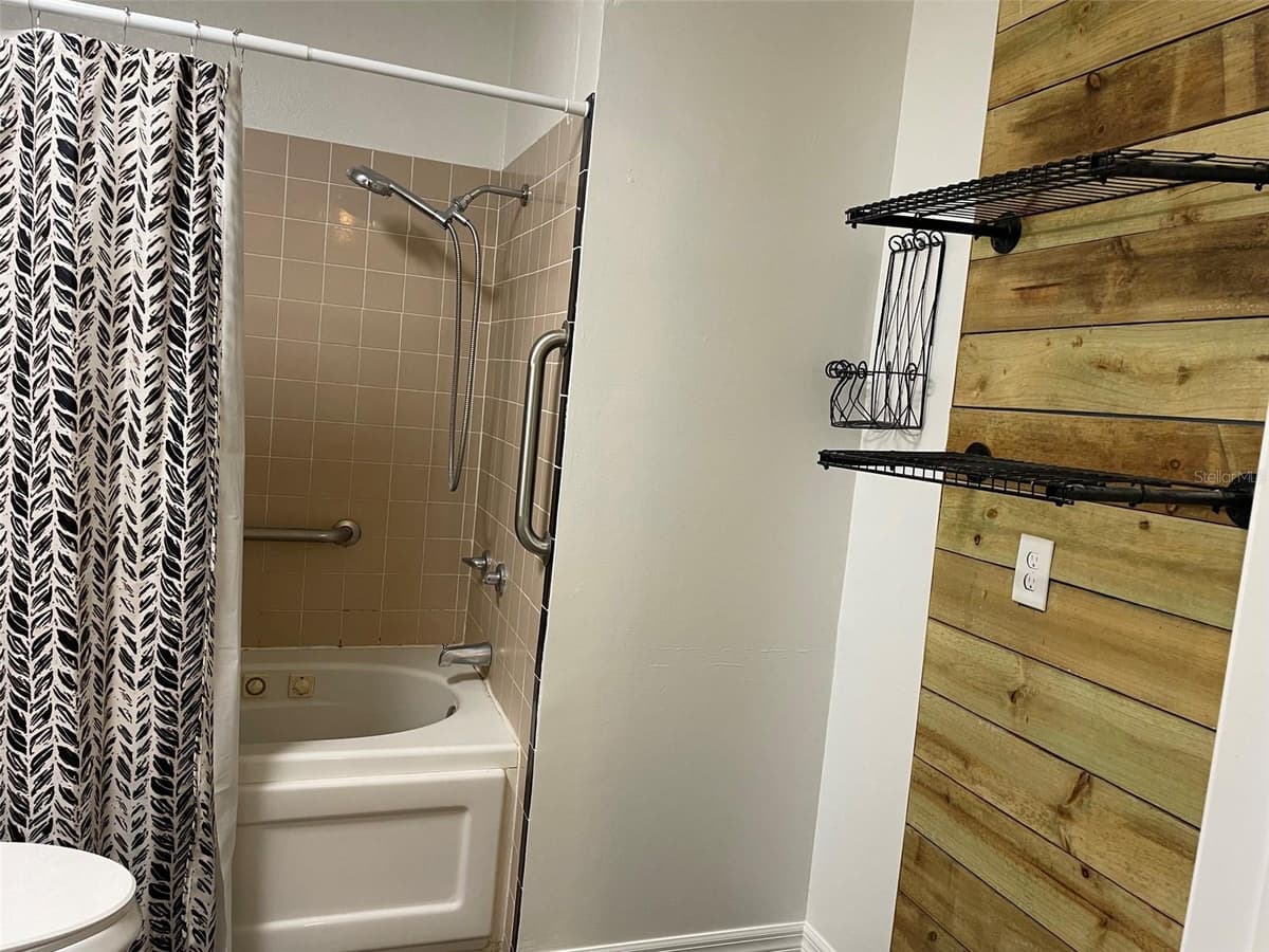 1601 STEPHENS ROAD — photo 15 of 17