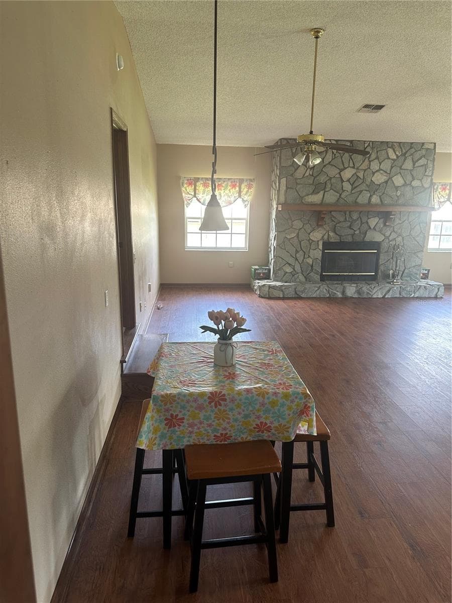 12055 MURRAY AVENUE — photo 21 of 49