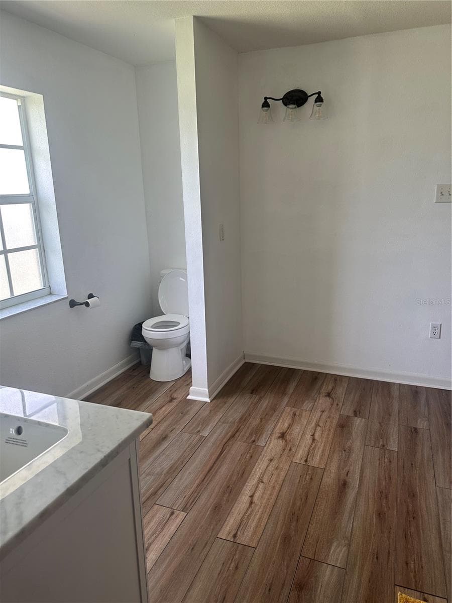 12055 MURRAY AVENUE — photo 33 of 49