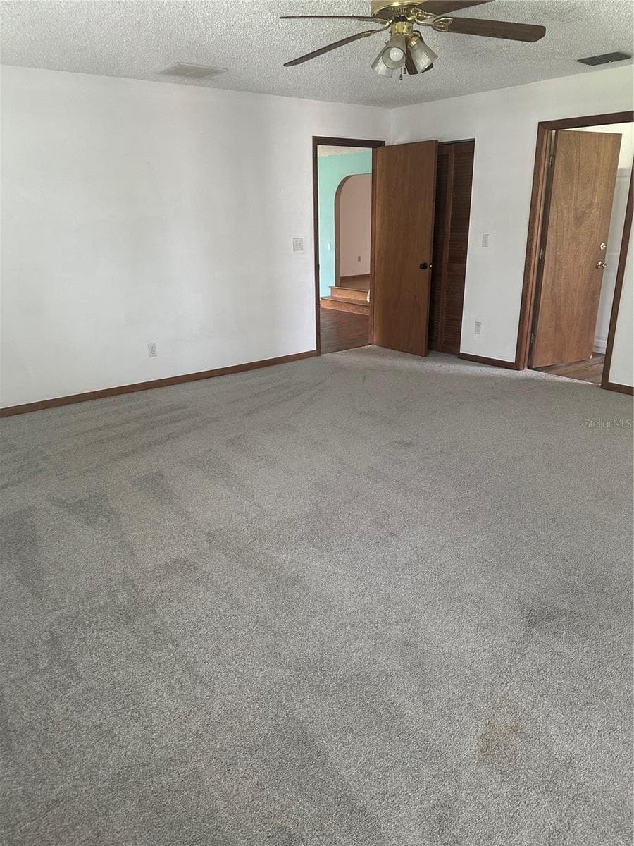 12055 MURRAY AVENUE — photo 27 of 49