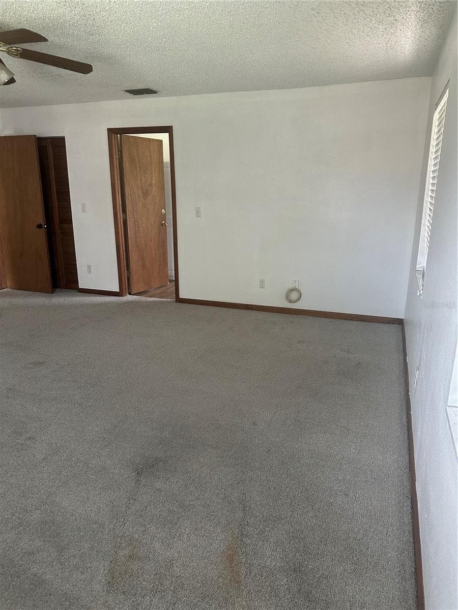 12055 MURRAY AVENUE — photo 26 of 49