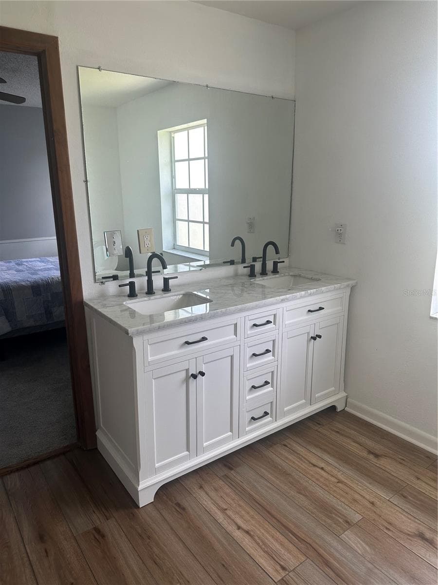 12055 MURRAY AVENUE — photo 32 of 49